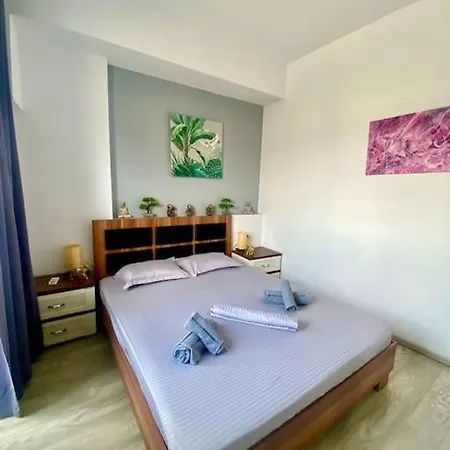 Grey Ultracentral Old Town * Bucarest