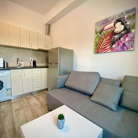 Апартаменты Grey Ultracentral Old Town