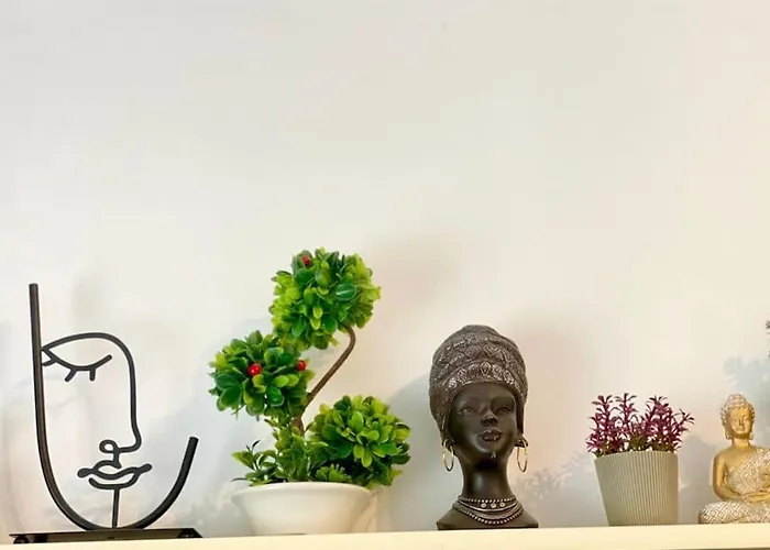 Grey Ultracentral Old Town * 布加勒斯特