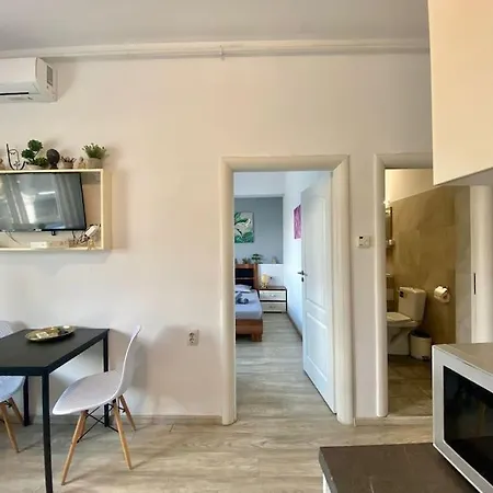 Grey Ultracentral Old Town Appartement *
