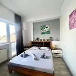 Grey Ultracentral Old Town Apartament Bucureşti