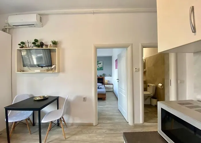 Grey Ultracentral Old Town Lägenhet *